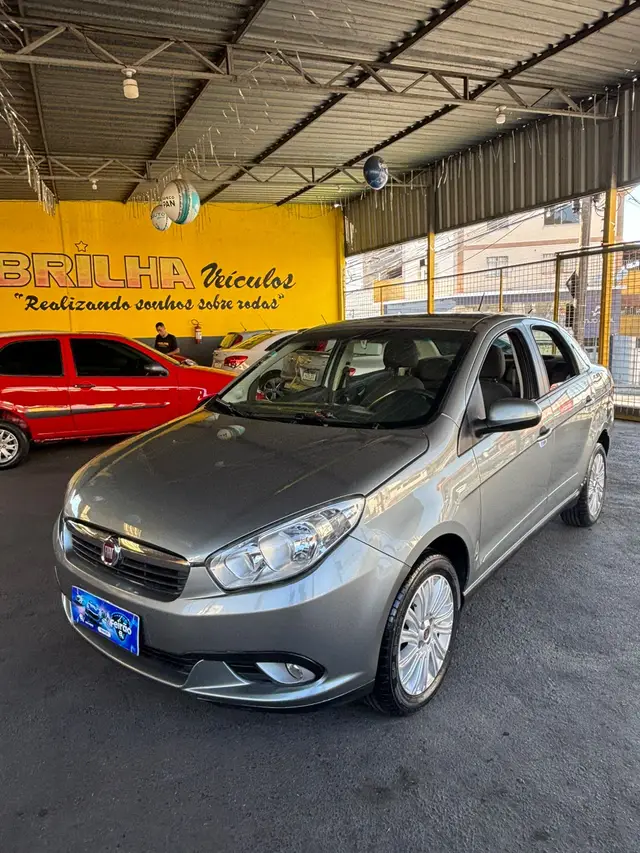 Carro Fiat Grand Siena 2015 Evo Attractive 1.4 8V (Flex)