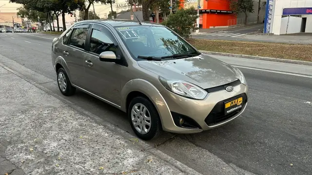 Carro Ford Fiesta Sedan 2011 1.6 (Flex)