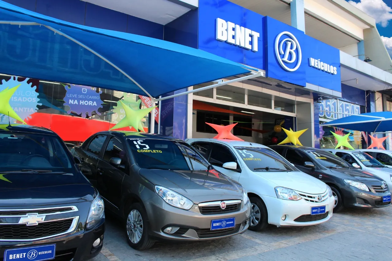 Fachada da loja Benet Veículos - São João de Meriti - RJ