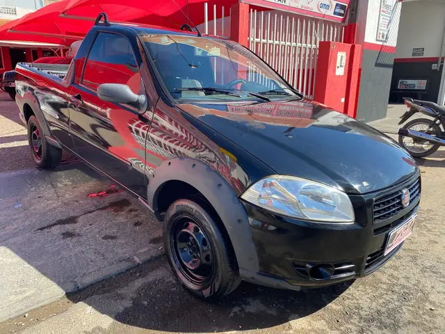 Carro Fiat Strada 2011 Working 1.4 (Flex)