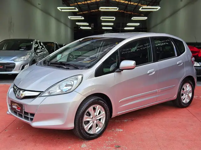 Carro Honda Fit 2013 LX 1.4 (flex)