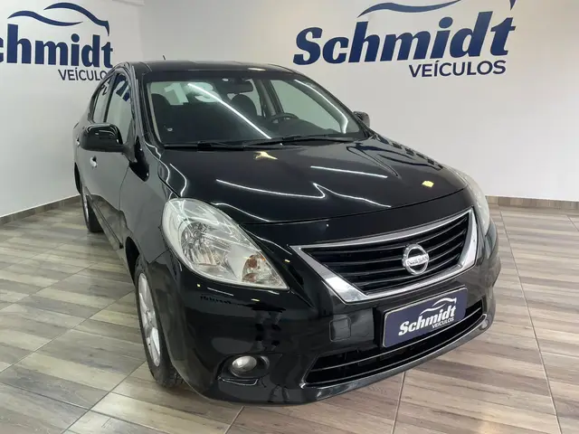 Carro Nissan Versa 2013 1.6 16V SL (Flex)