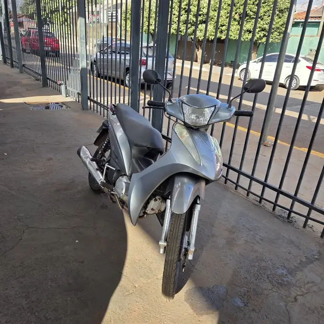 Moto Honda Biz 125i 2012 ES