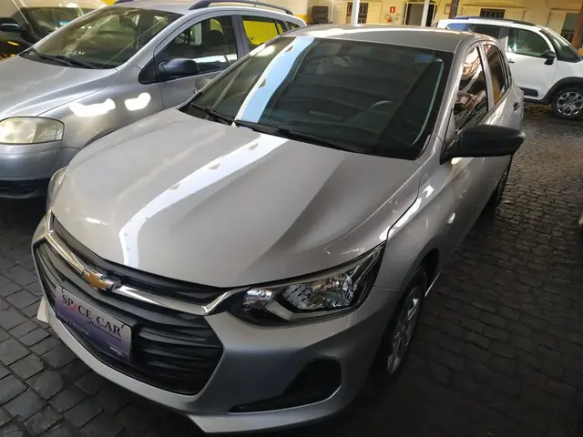 Carro Chevrolet Onix 2023 LT 1.0