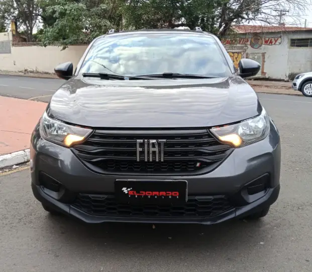 Carro Fiat Strada 2023 Endurance 1.4 Cabine Plus (Flex)