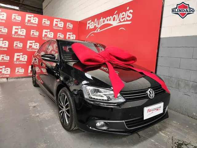 Carro Volkswagen Jetta 2013 2.0 TSI Highline DSG