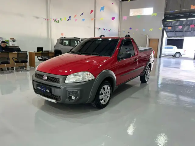 Carro Fiat Strada 2014 Working 1.4 (Flex)