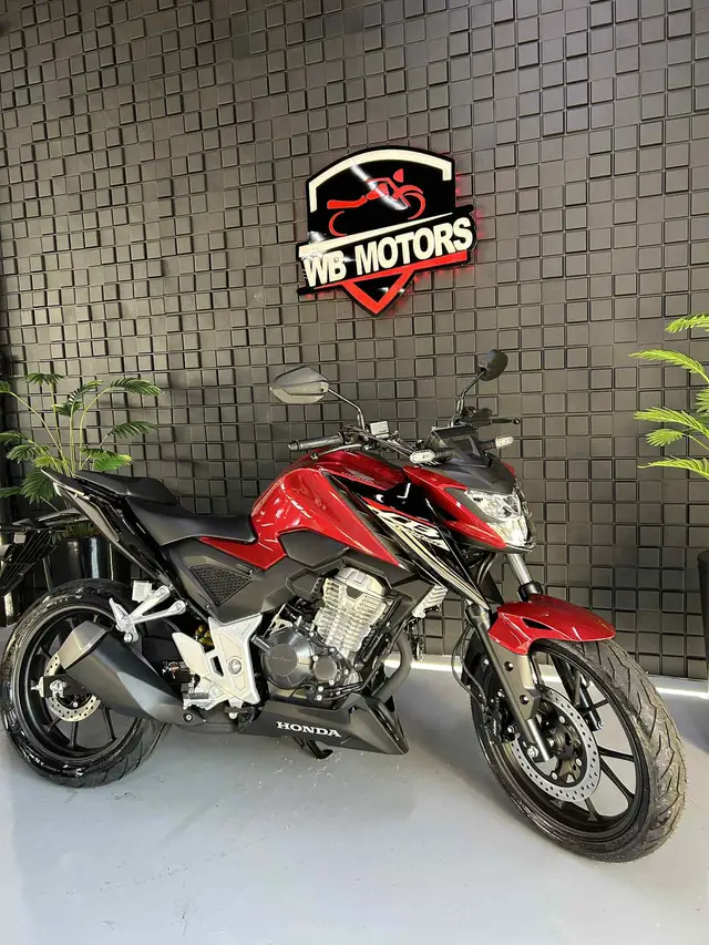 Moto Honda CB 300F Twister 2025 (CBS)