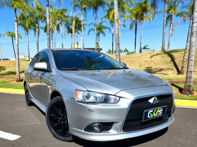 Carro Mitsubishi Lancer 2012 2.0 16V