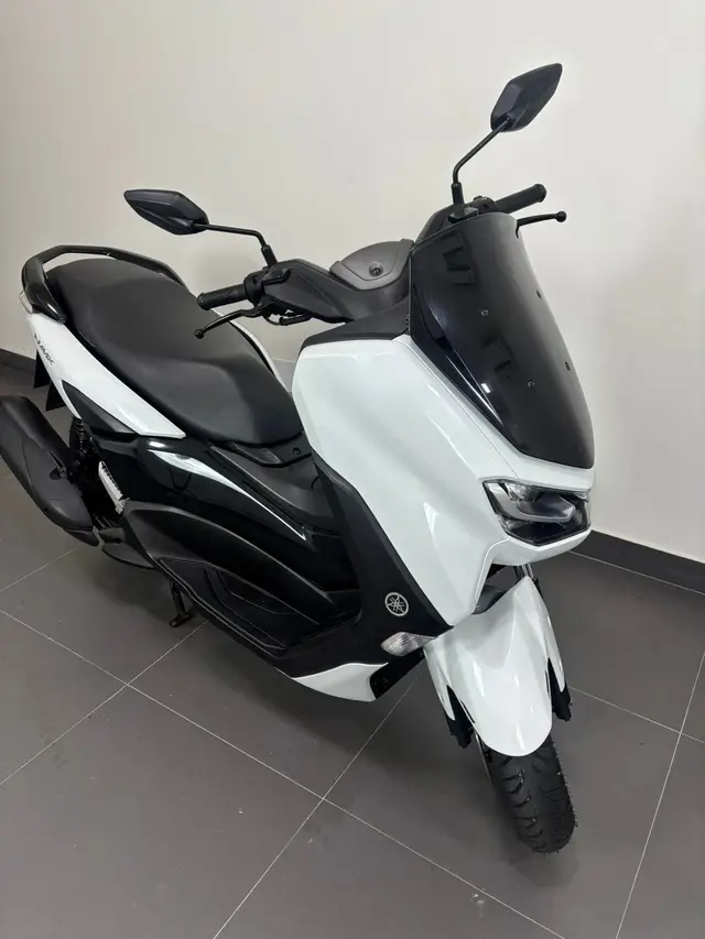 Moto Yamaha NMax 2022 160 ABS