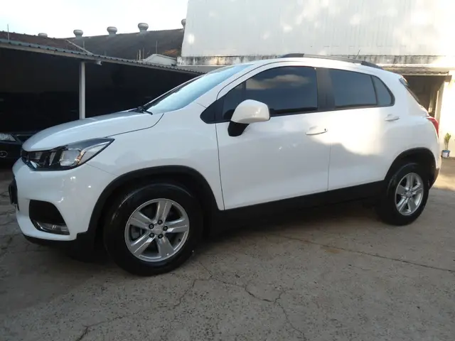 Carro Chevrolet Tracker 2017 LTZ 1.4 16V Ecotec (Aut) (Flex)