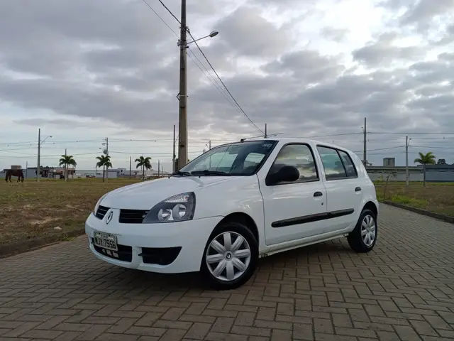 Carro Renault Clio 2012 1.0 16V (flex) 4p