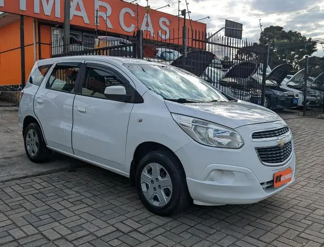 Carro Chevrolet Spin 2014 LT 5S 1.8 (Flex)
