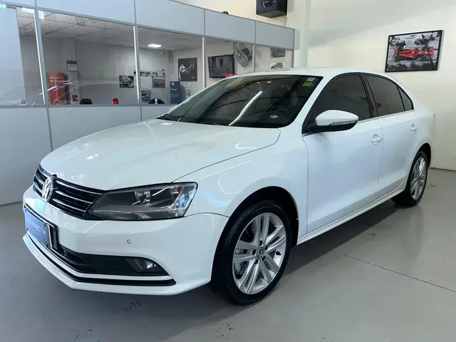 Carro Volkswagen Jetta 2015 2.0 TSI Highline DSG