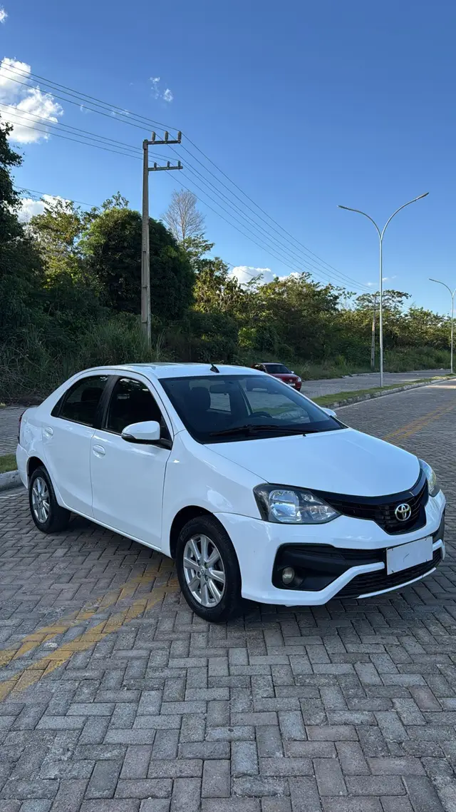 Carro Toyota Etios Sedan 2020 X Plus 1.5 (Aut) (Flex)