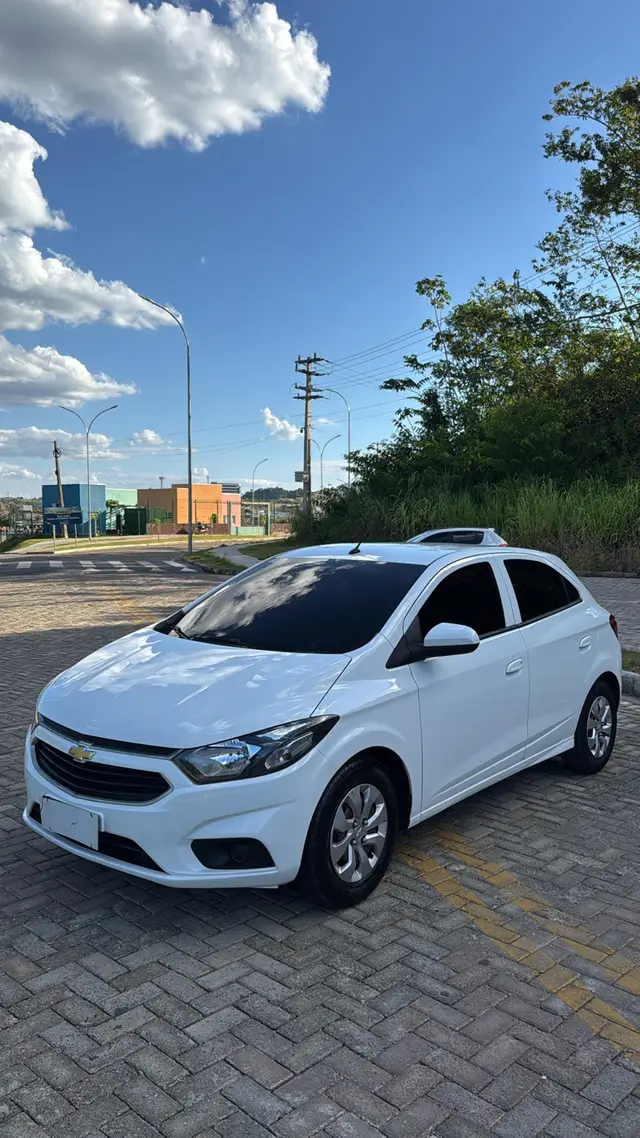 Carro Chevrolet Onix 2019 1.0 LT SPE/4