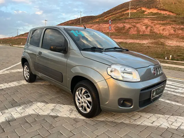 Carro Fiat Uno 2014 Vivace 1.0 8V (Flex) 2p