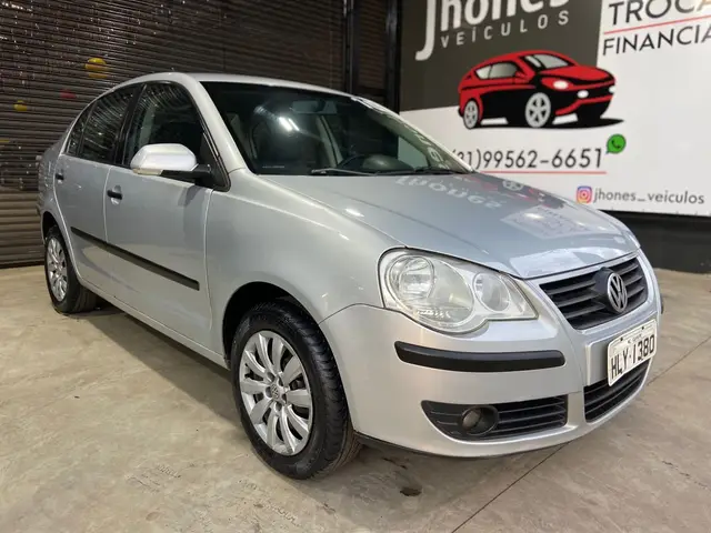 Carro Volkswagen Polo Sedan 2010 1.6 8V (Flex)