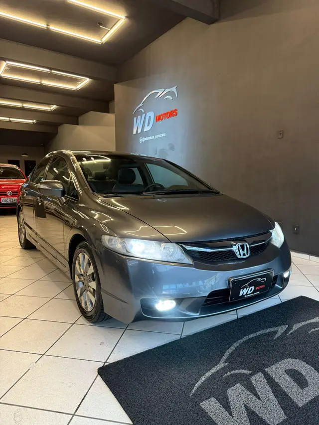 Carro Honda Civic 2011 New  LXL 1.8 16V i-VTEC (Flex)