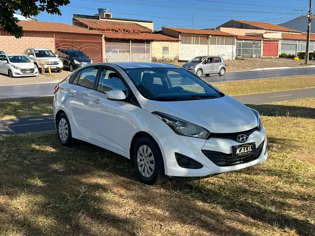 Carro Hyundai HB20S 2015 1.6 Comfort Plus (Flex)