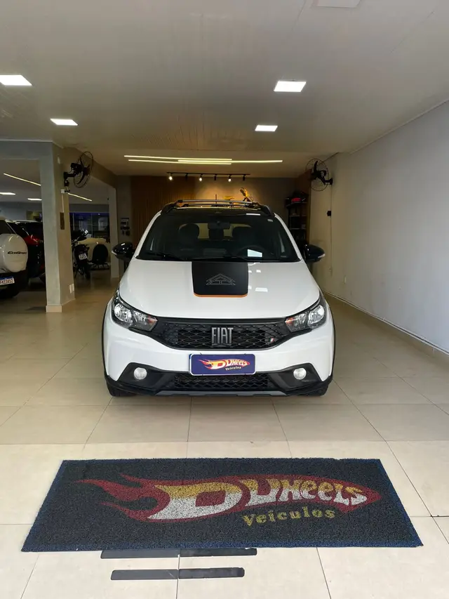 Carro Fiat Argo 2025 Trekking 1.3