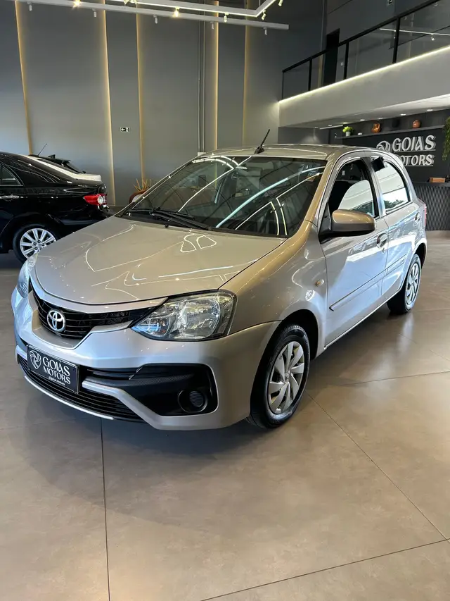 Carro Toyota Etios 2017 Ready 1.5 (Aut) (Flex)