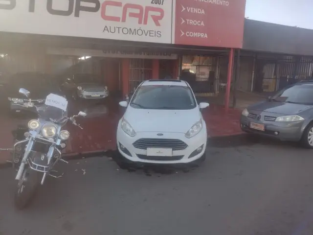 Carro Ford New Fiesta Sedan 2016 1.6 Titanium PowerShift Plus (Flex)