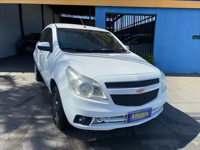 Carro Chevrolet Agile 2014 Effect 1.4 Easytronic (Flex)