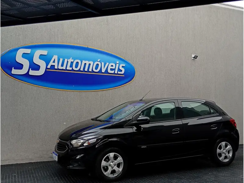 Chevrolet Onix 1.4 LT SPE/4 (Aut)