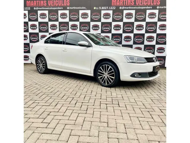 Carro Volkswagen Jetta 2013 2.0 TSI Highline DSG