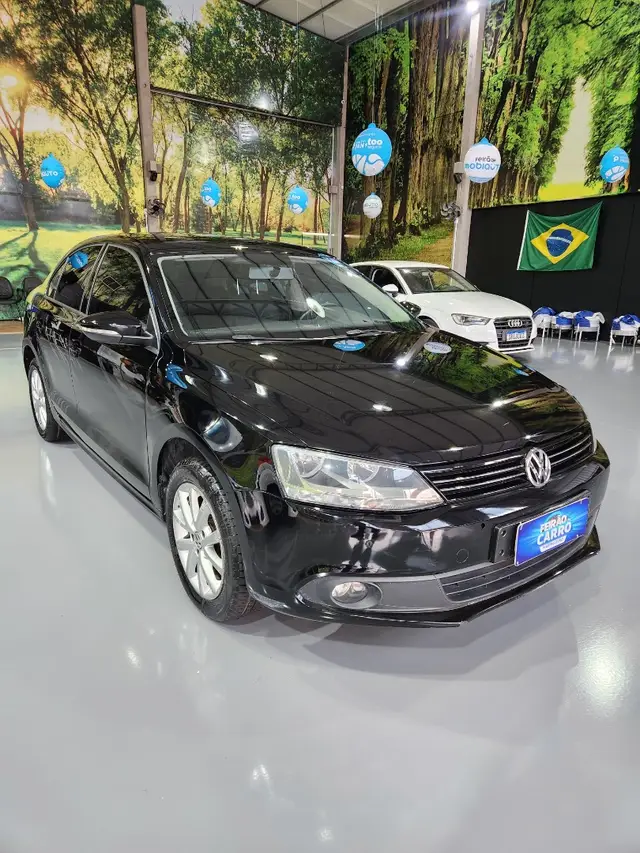 Carro Volkswagen Jetta 2012 2.0 Comfortline Tiptronic (Flex)