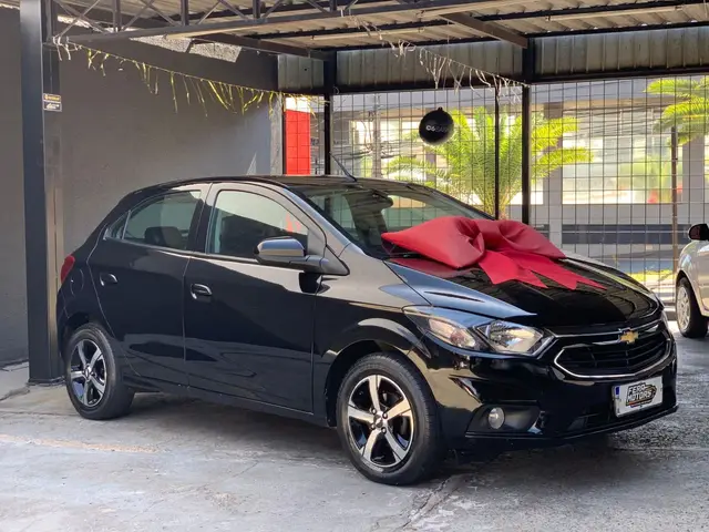 Carro Chevrolet Onix 2018 1.4 LTZ SPE/4