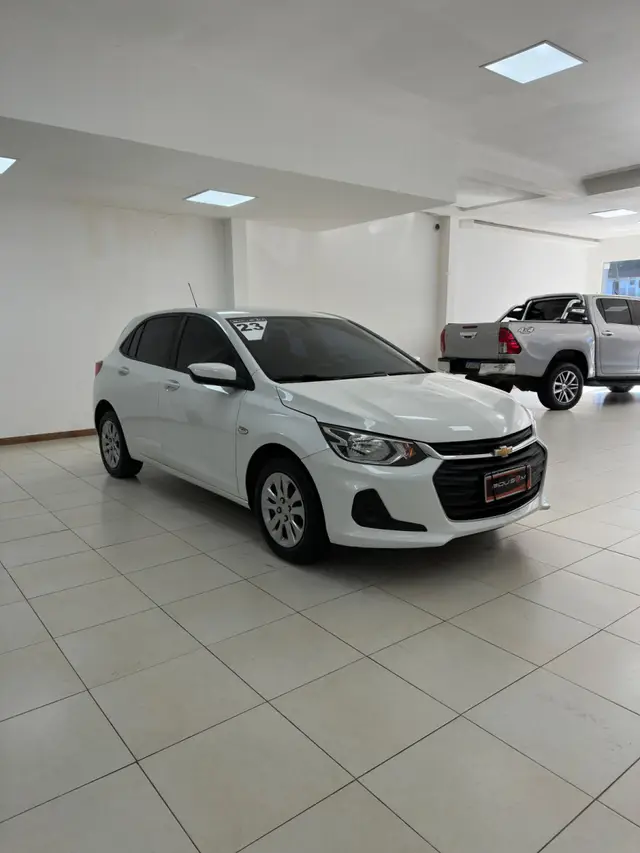 Carro Chevrolet Onix 2023 LT 1.0