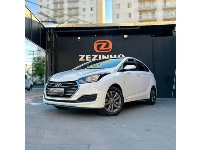 Carro Hyundai HB20S 2017 1.6 Comfort Plus (Flex)