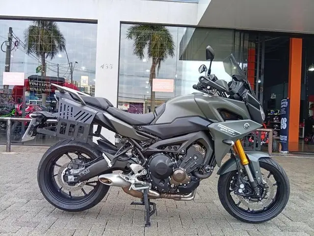 Moto Yamaha MT-09  2023 Tracer 900 GT