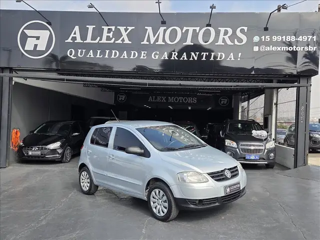 Carro Volkswagen Fox 2009 1.0 8V (Flex) 4p