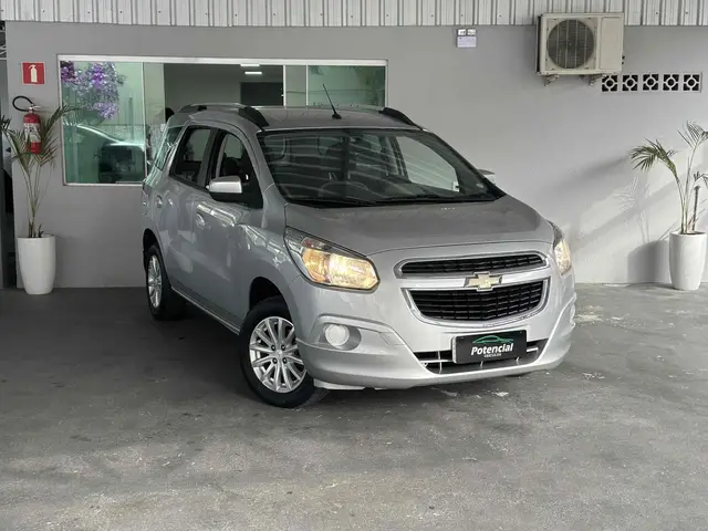 Carro Chevrolet Spin 2015 LT 5S 1.8 (Flex)