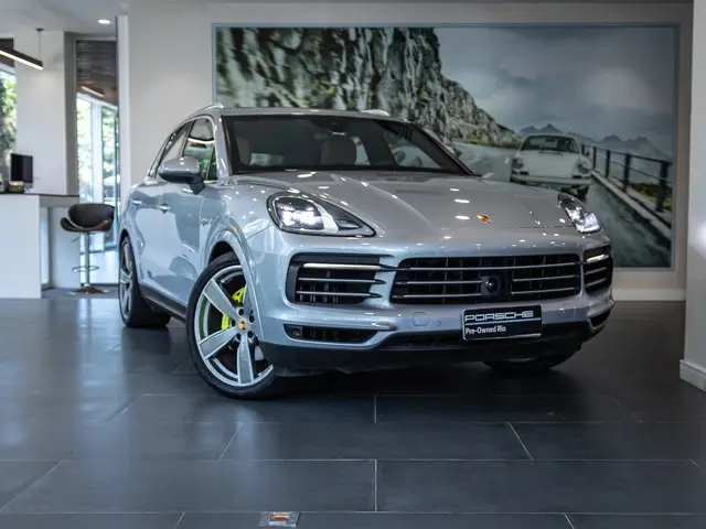 Carro Porsche Cayenne 2021 3.0 V6 462cv (Híbrido)
