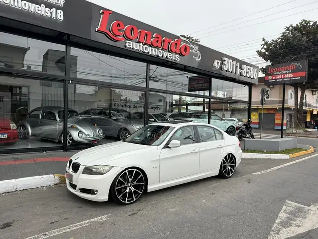 Carro BMW 325i 2011 325i (aut)