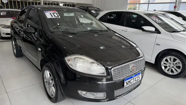 Carro Fiat Linea 2010 HLX 1.9/ 1.8 Flex 16V 4p
