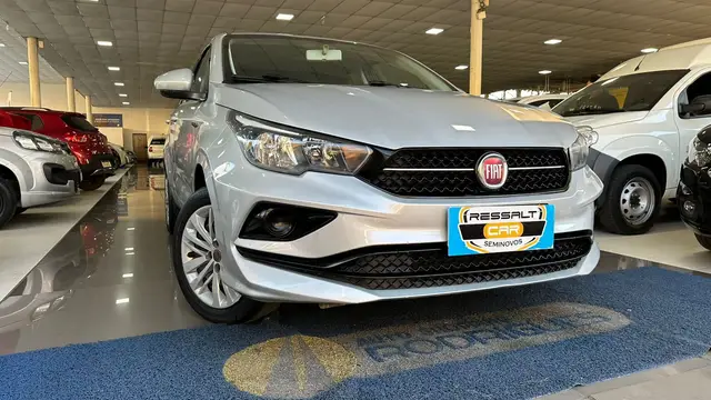Carro Fiat Cronos 2019 1.3 Drive Firefly (Flex)