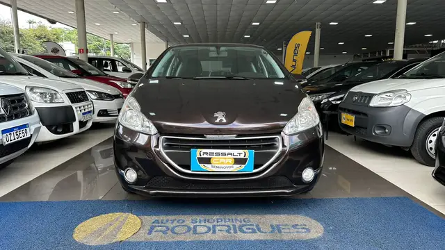 Carro Peugeot 208 2014 Active 1.5 8V (Flex)