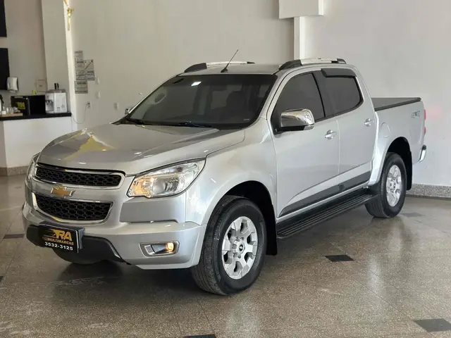 Carro Chevrolet S10 Cabine Dupla 2014 S10 2.8 CTDI LT 4WD (Cabine Dupla) (Aut)