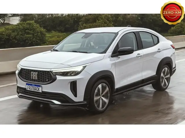 Carro Fiat Fastback 2025 Audace T200 Hybrid