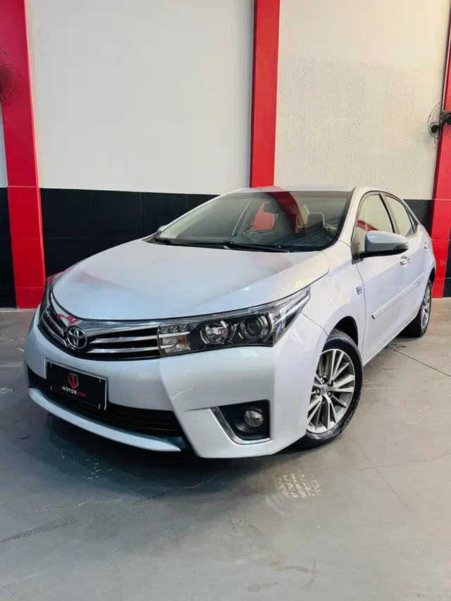 Carro Toyota Corolla 2016 2.0 Altis Multi-Drive S (Flex)