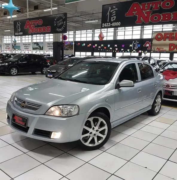 Carro Chevrolet Astra Sedan 2010 Advantage 2.0 (Flex)
