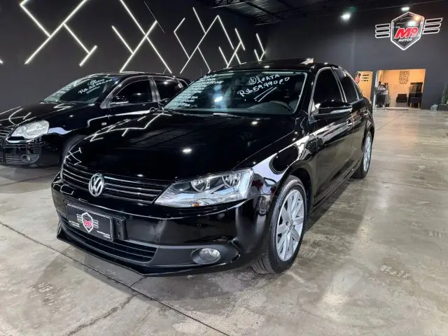 Carro Volkswagen Jetta 2013 2.0 Comfortline Tiptronic (Flex)