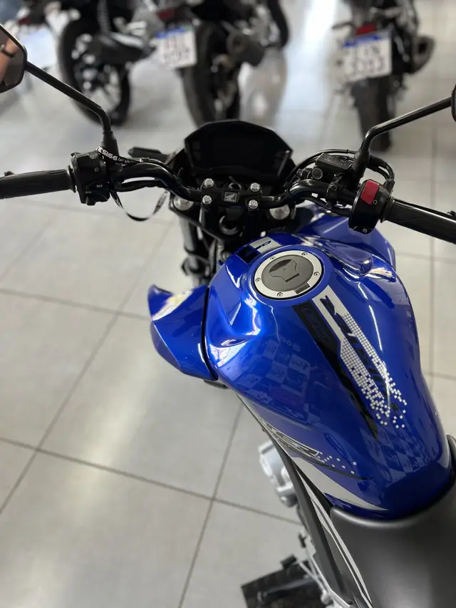 Moto Honda CB 250F Twister 2021 (CBS)