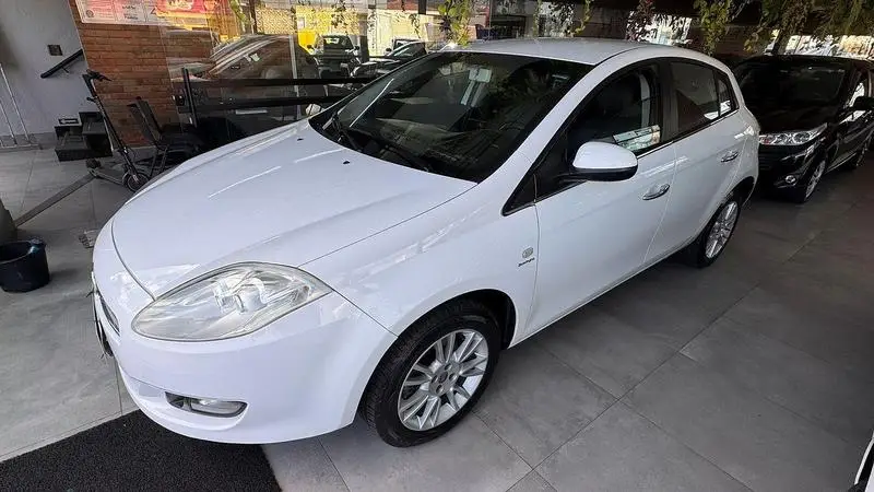 Fiat Bravo Essence 1.8 16V Dualogic (Flex)
