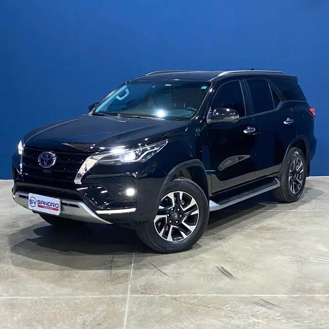 Carro Toyota SW4 2021 SRX 2.8 turbodiesel 7L 4x4 (Aut)
